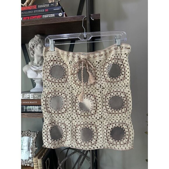 My Beachy Side Crochet Mini Skirt Stone Grey Bronze Womens Size Large - Picture 4 of 7